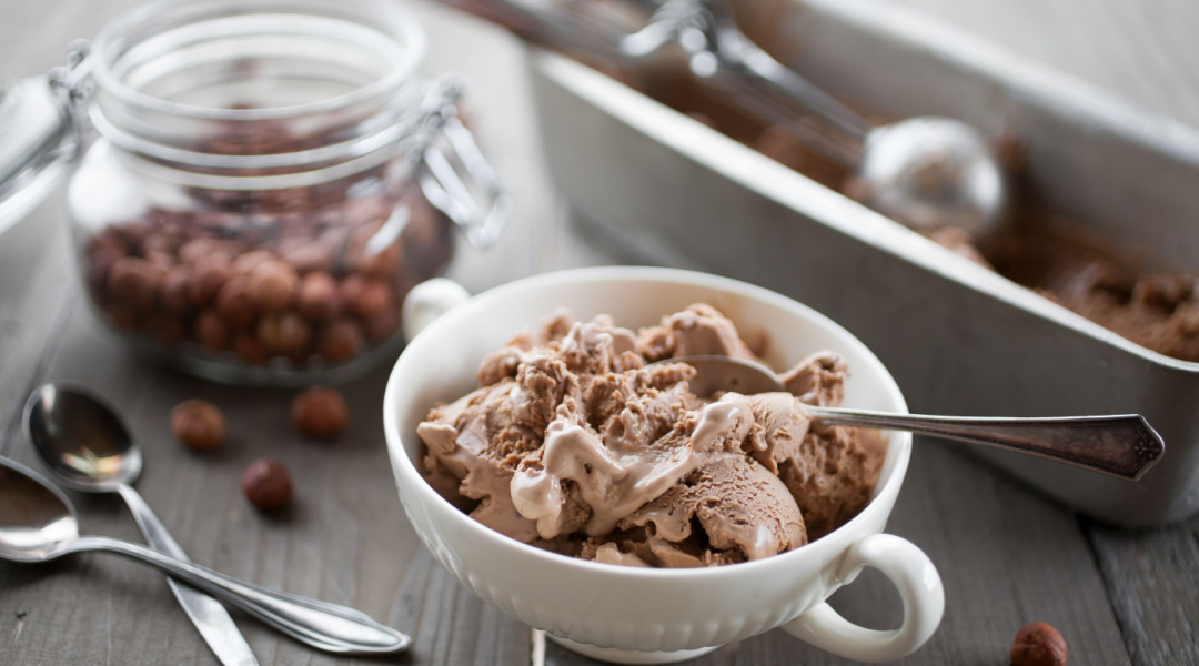 Glace au chocolat praliné